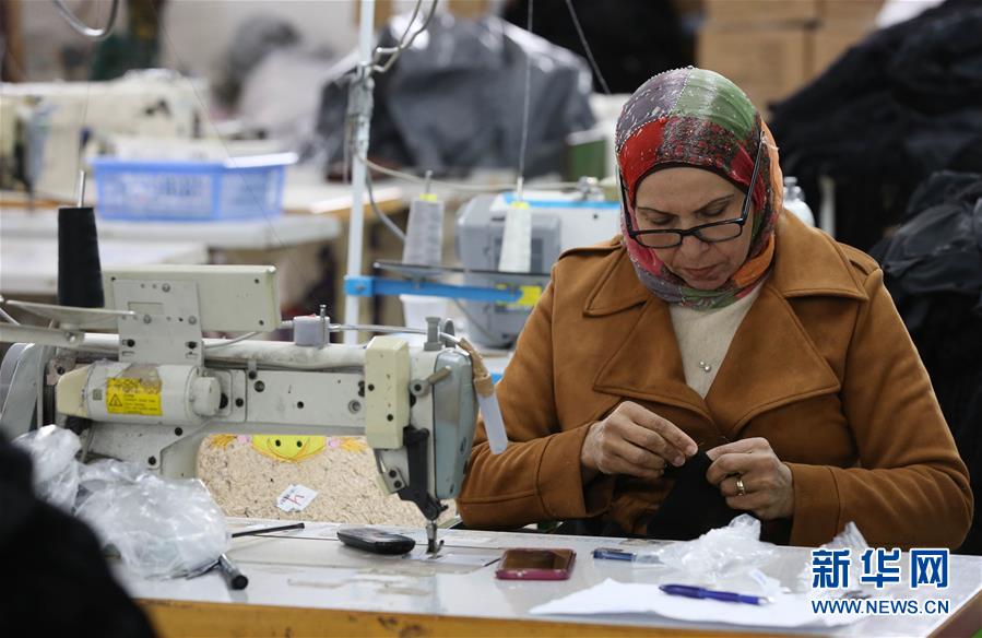 巴勒斯坦女性服装厂